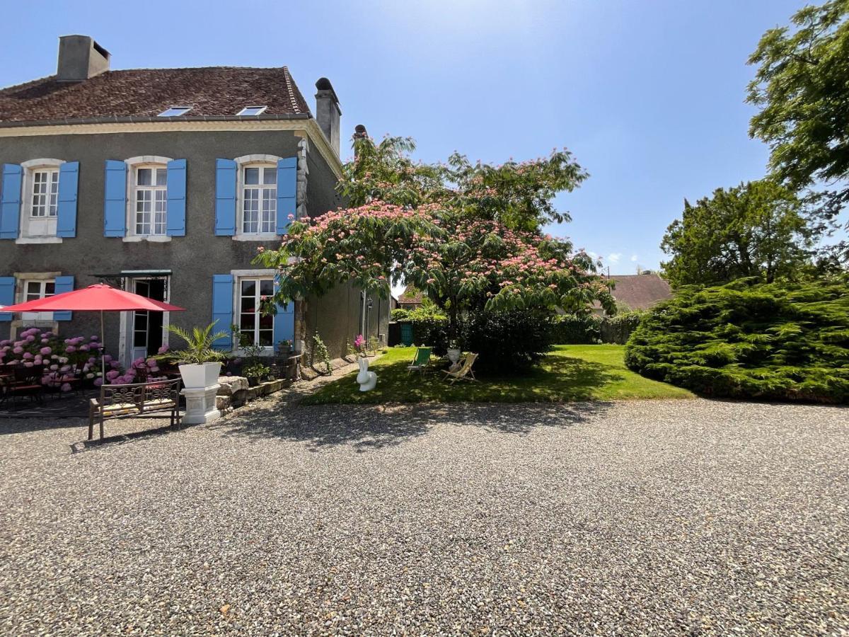 Hotel Domaine De La Carrere Arthez-de-Bearn Exterior foto